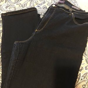 Gloria Vanderbilt dark wash size 18 jeans